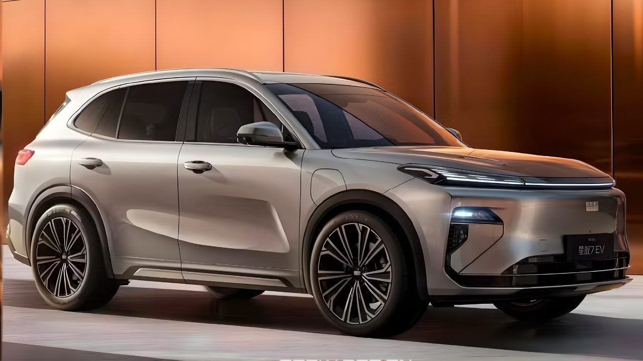 Geely Galaxy Starship 7 EV Revealed: 605 km Range, 800V, Pre-Sale from $16,150