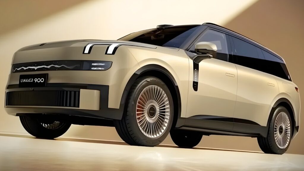 Lynk & Co 0900 5-Seater