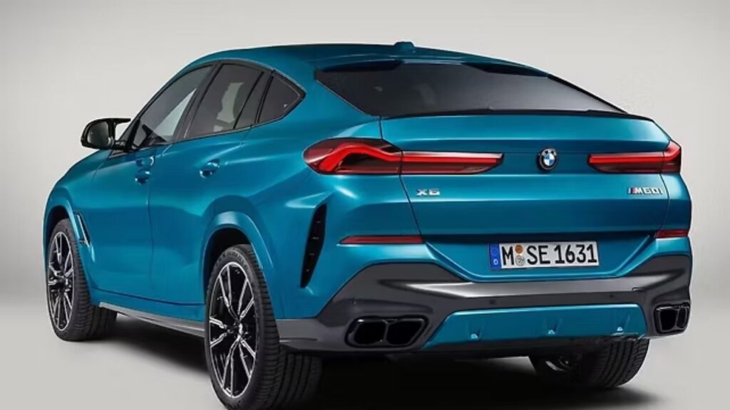BMW X6 M60i xDrive Rearview
