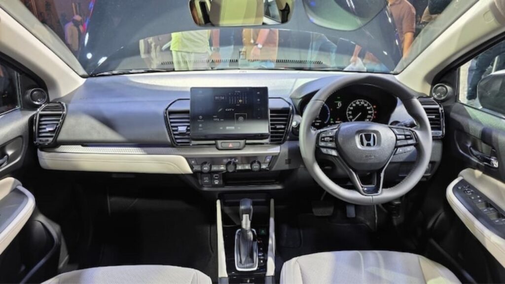 Honda City Facelift interior