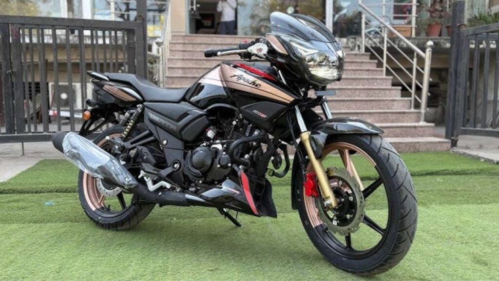 TVS Apache RTR 160 2V