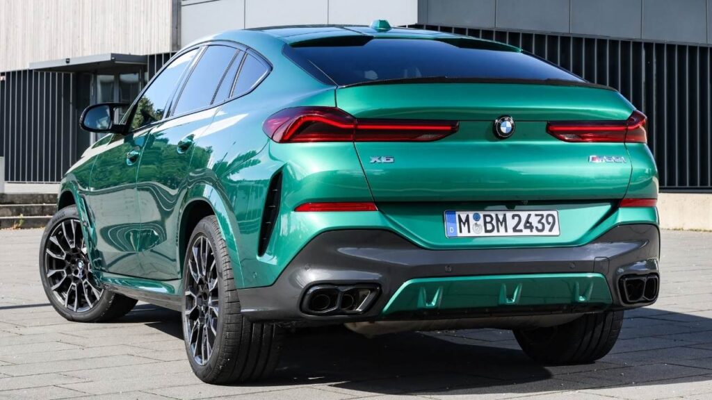 2026 BMW X6 M60i Rear design