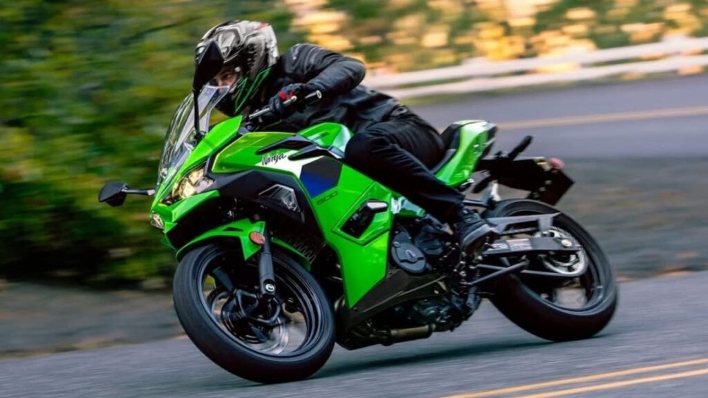 2026 Kawasaki Ninja 500 cornering