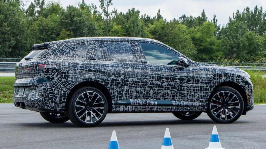 BMW iX5 Sideview