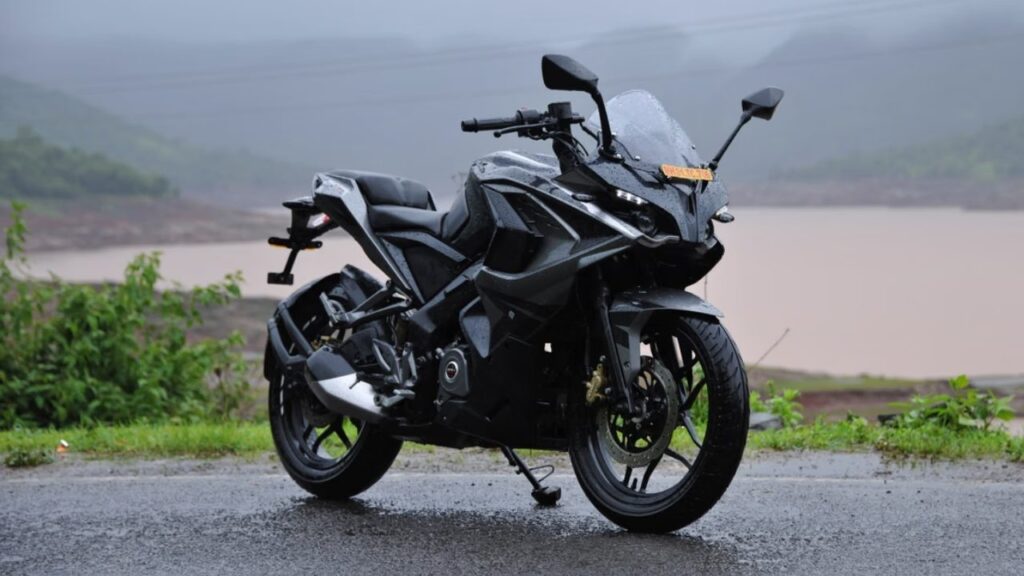 Bajaj Pulsar RS200