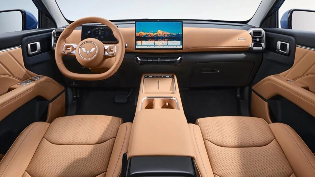 MG New Plug-In Hybrid SUV interior