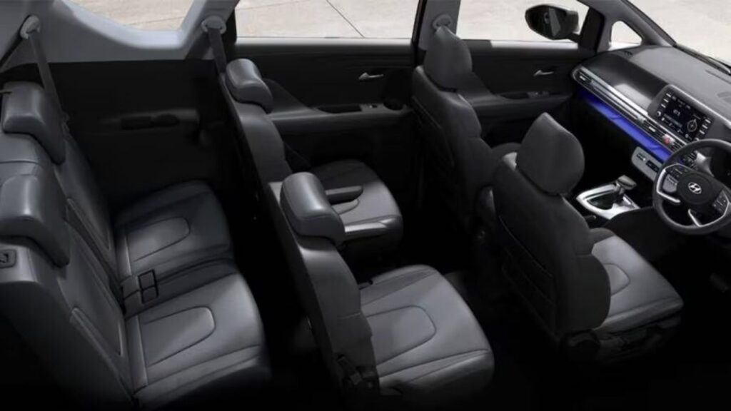 Upcoming Hyundai Stargazer interior