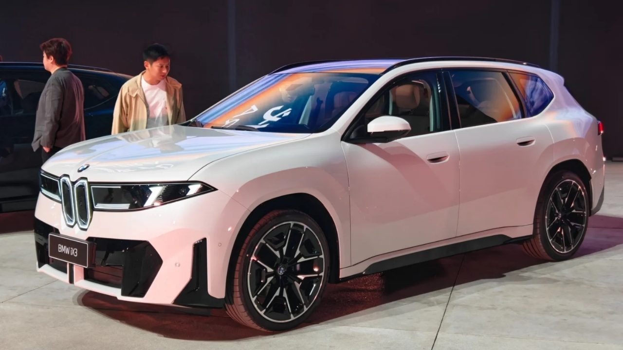 BMW iX3 Long-Wheelbase Revealed: 919 km Range, 800V Tech, Launch in October 2026