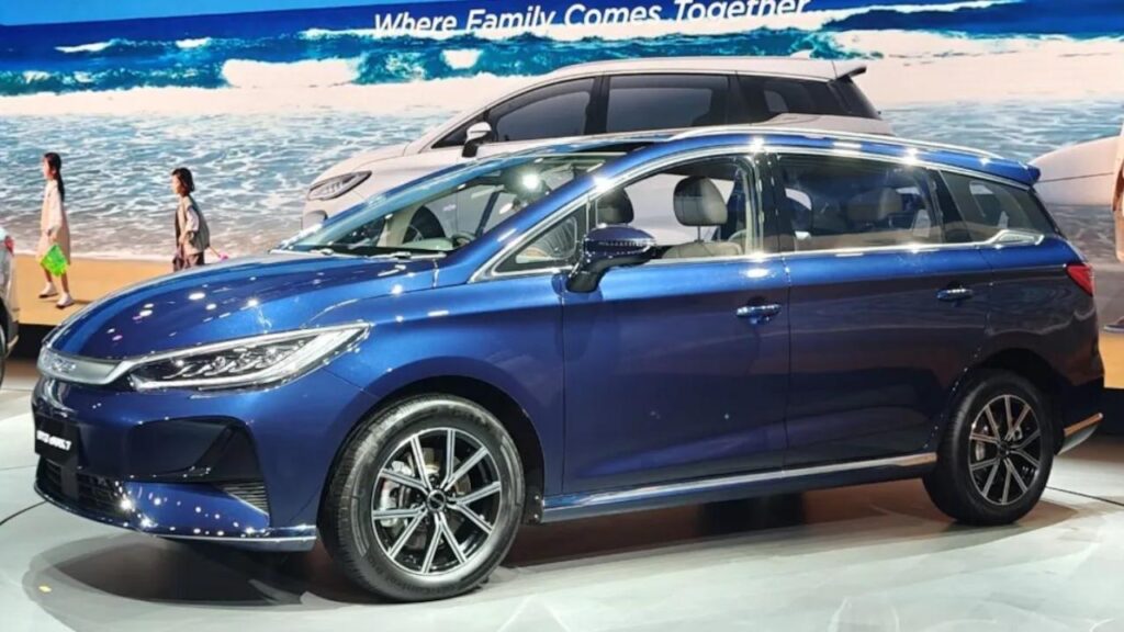 BYD eMAX