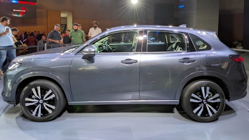 Honda ZR-V eHEV side look