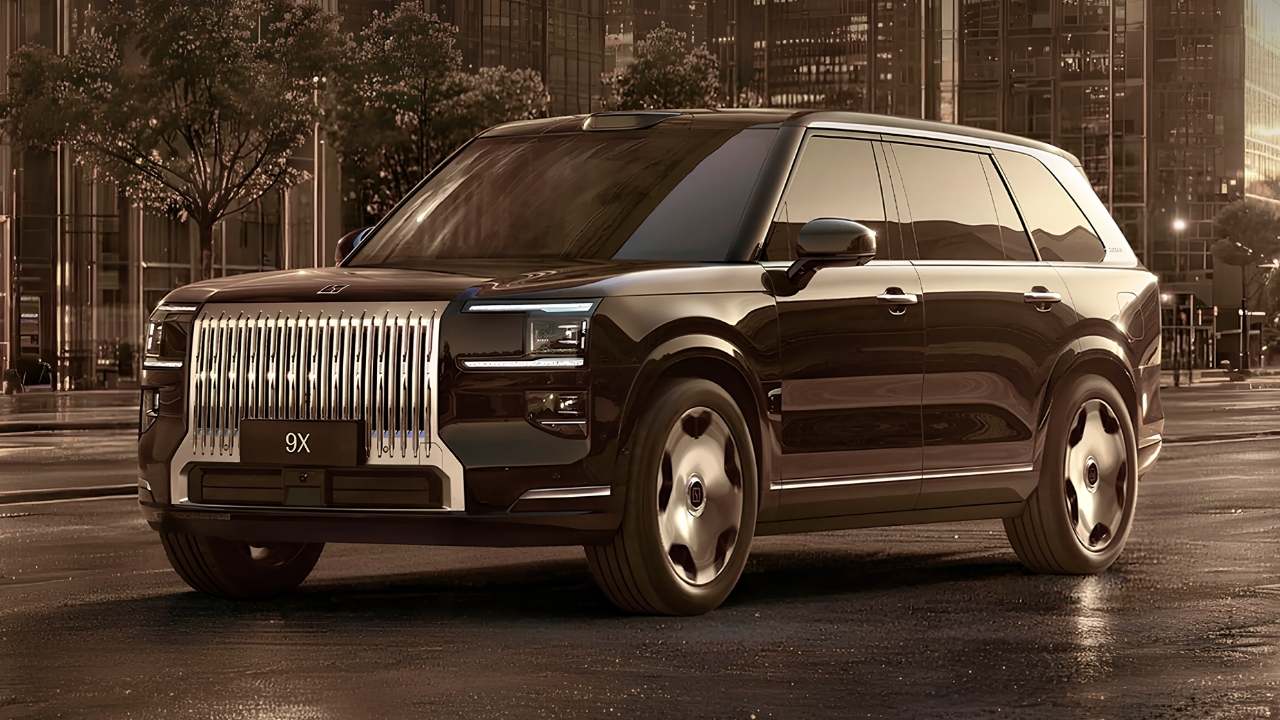 Zeekr Starts Pre-Sale Of 9X Five-Seater With 1,381 HP Hybrid Setup