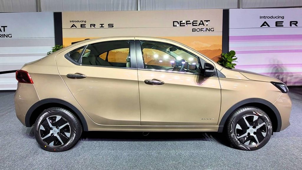 Tata Aeris side design