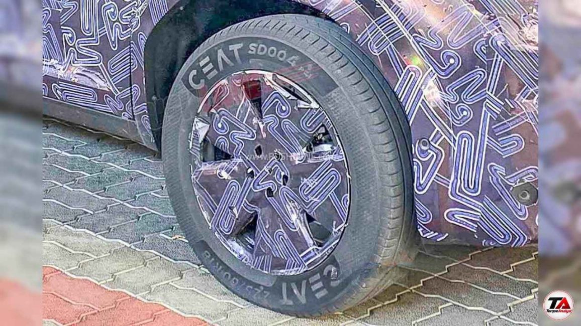 Nissan Tekton 7-Seater Spied Wheel